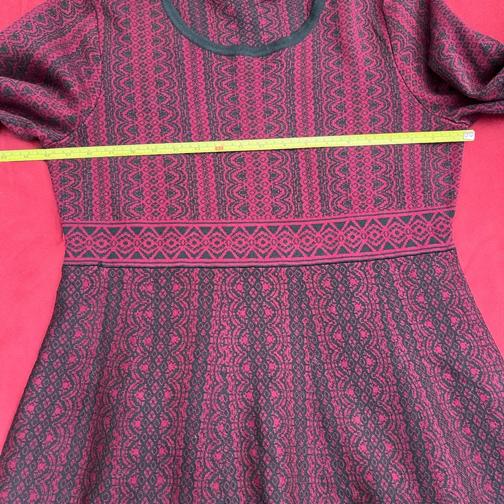 Ladies preloved dress - Picture 7 of 8